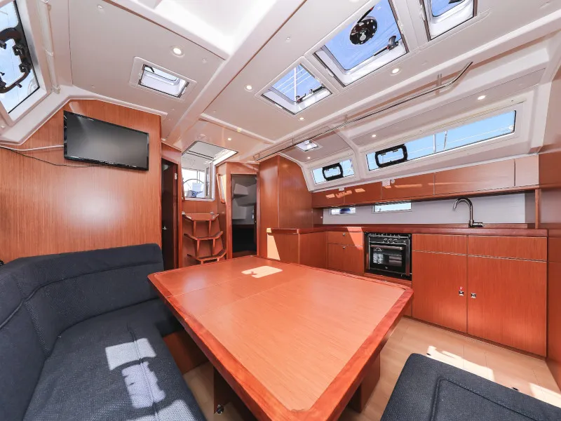 Bavaria Cruiser 46 Jameson II — фотография яхты 23
