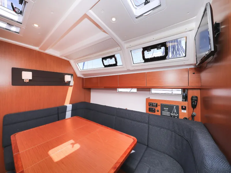 Bavaria Cruiser 46 Jameson II — фотография яхты 40