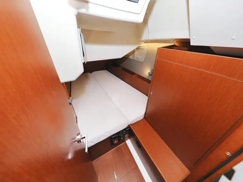 Oceanis 41.1 SEVEN — photo du yacht n° 2