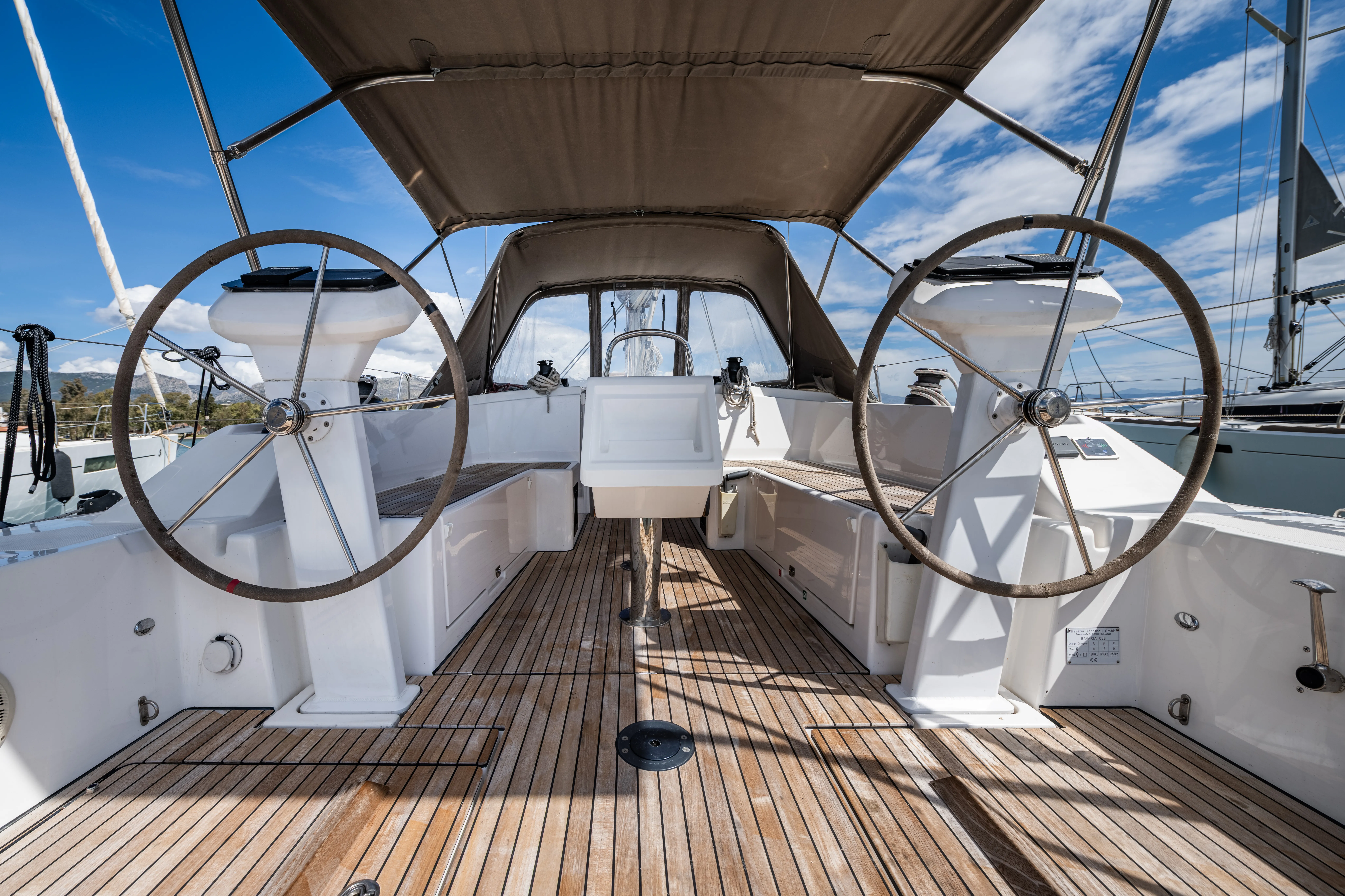 Bavaria C38 Trata — фотография яхты 12