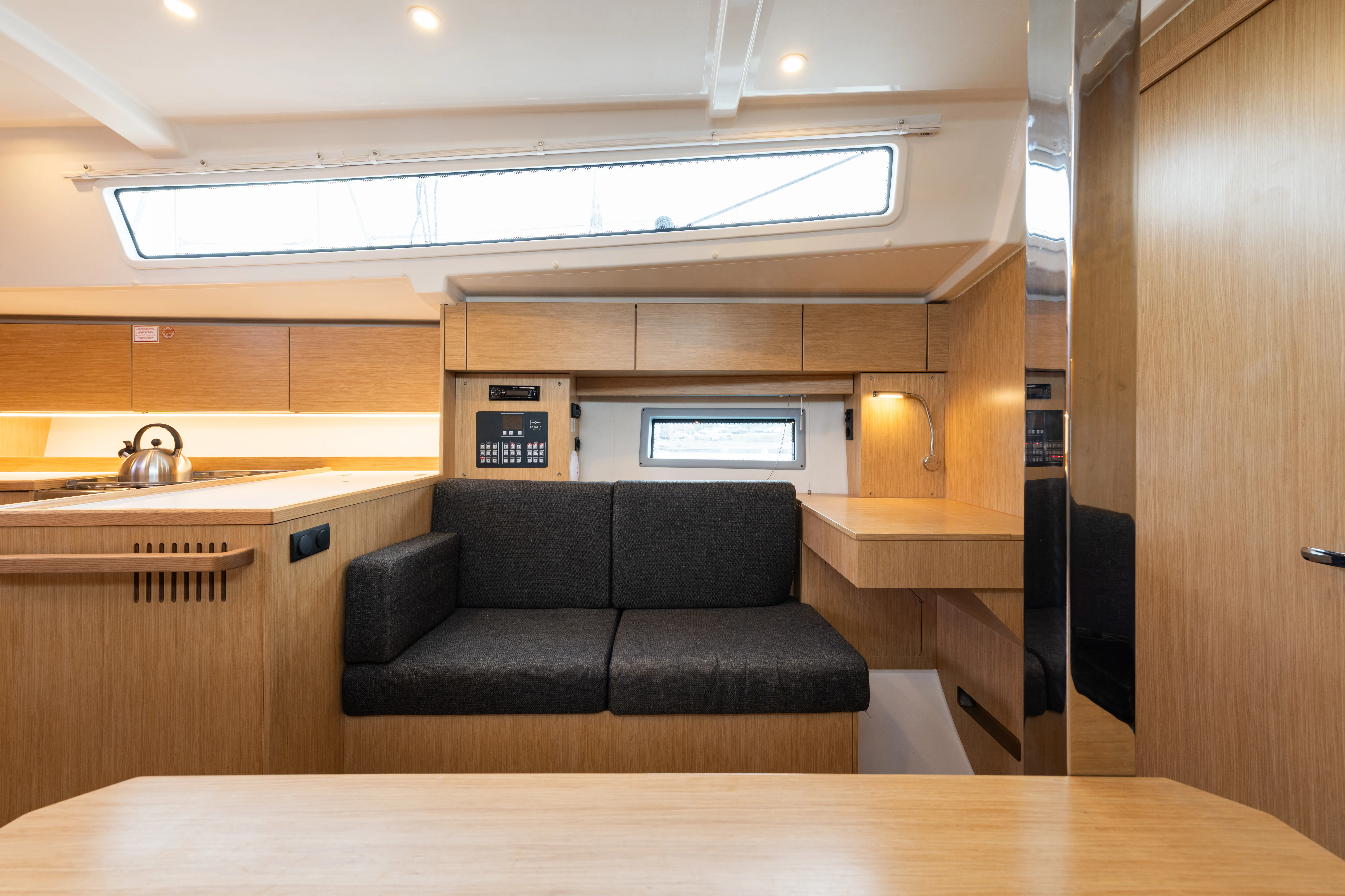 Bavaria C38 Trata — фотография яхты 15