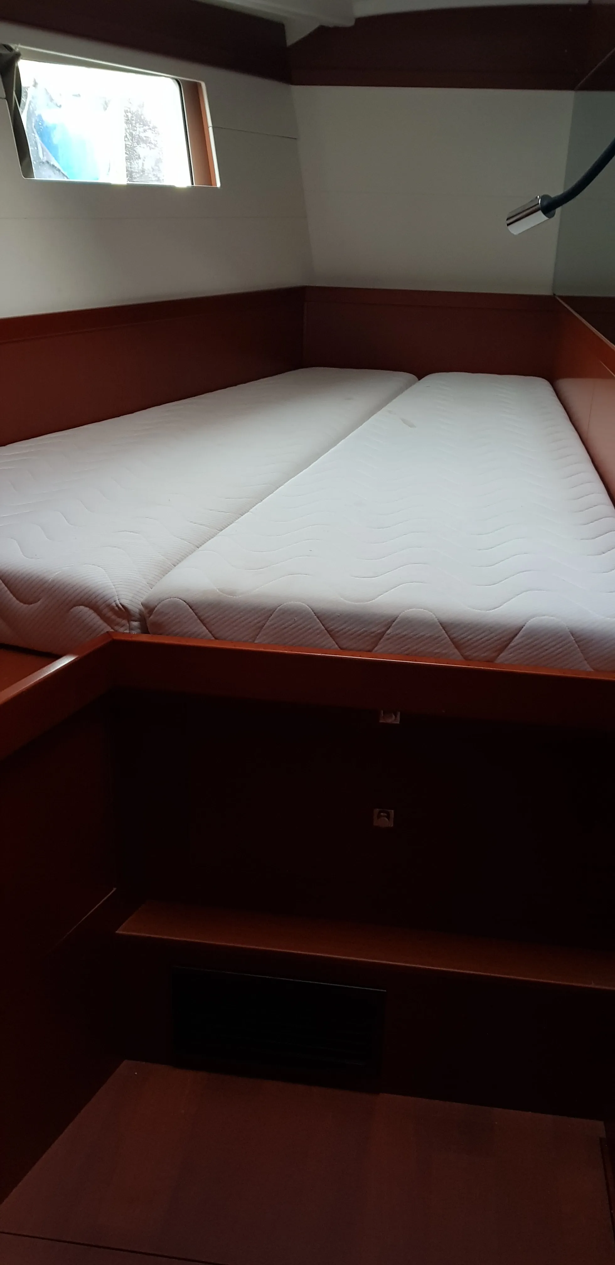Oceanis 48 Senza Fine ( A/C and Generator ) — фотография яхты 6