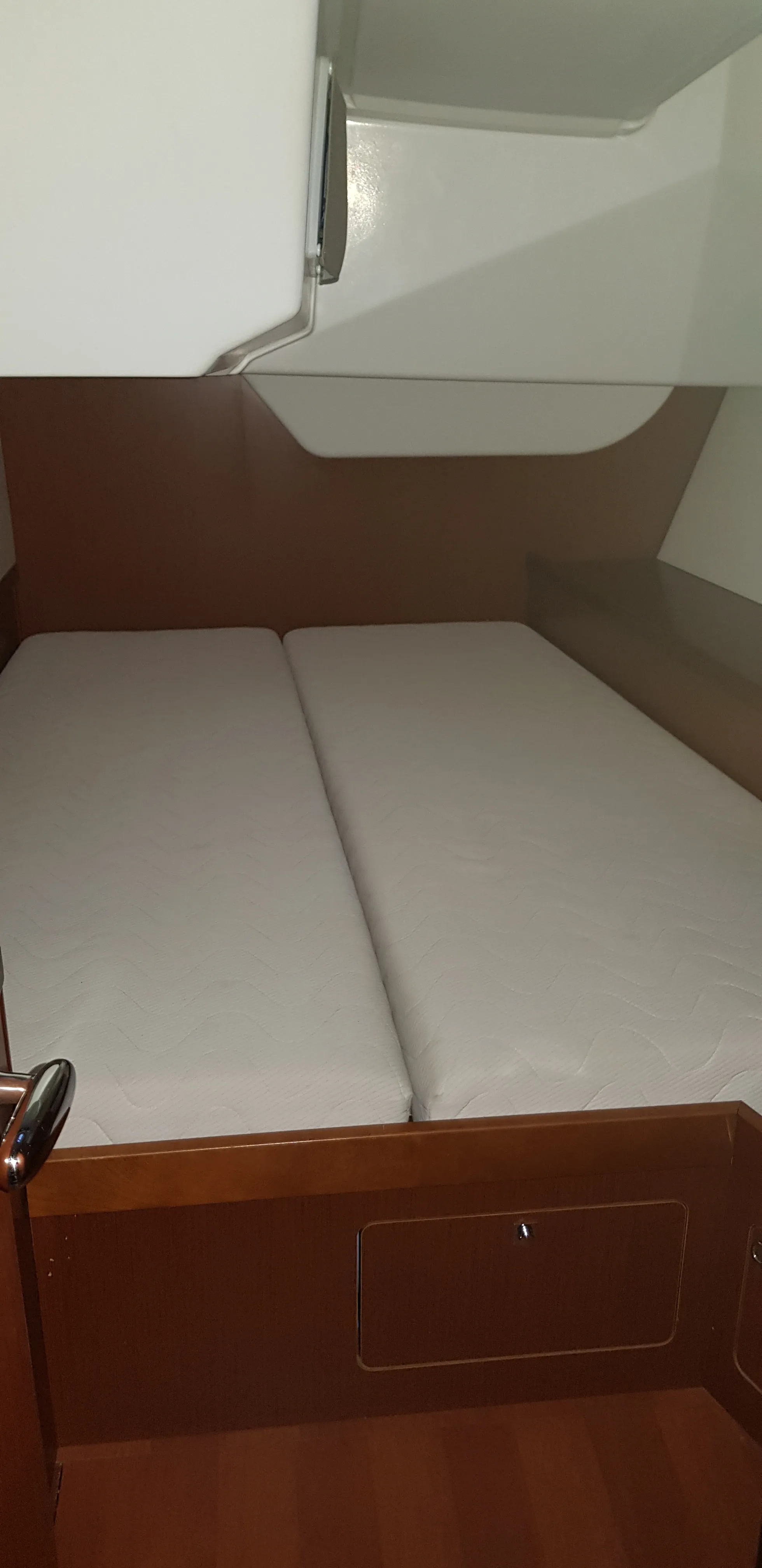 Oceanis 48 Senza Fine ( A/C and Generator ) — фотография яхты 14