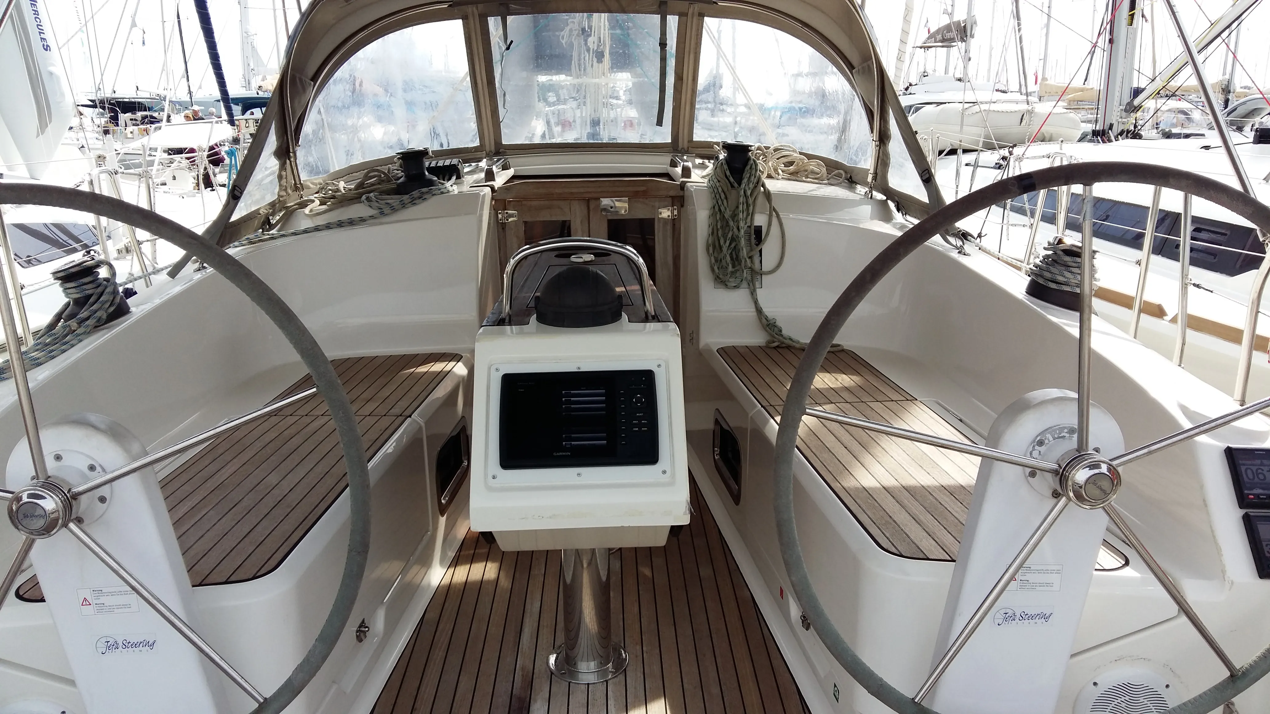 Bavaria Cruiser 37 Sea Hope — фотография яхты 22