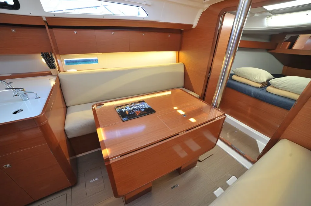 Dufour 360 Grand Large Karibu — yacht photo 9