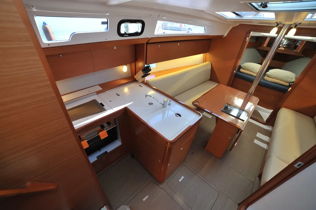 Dufour 360 Grand Large Karibu — yacht photo 29