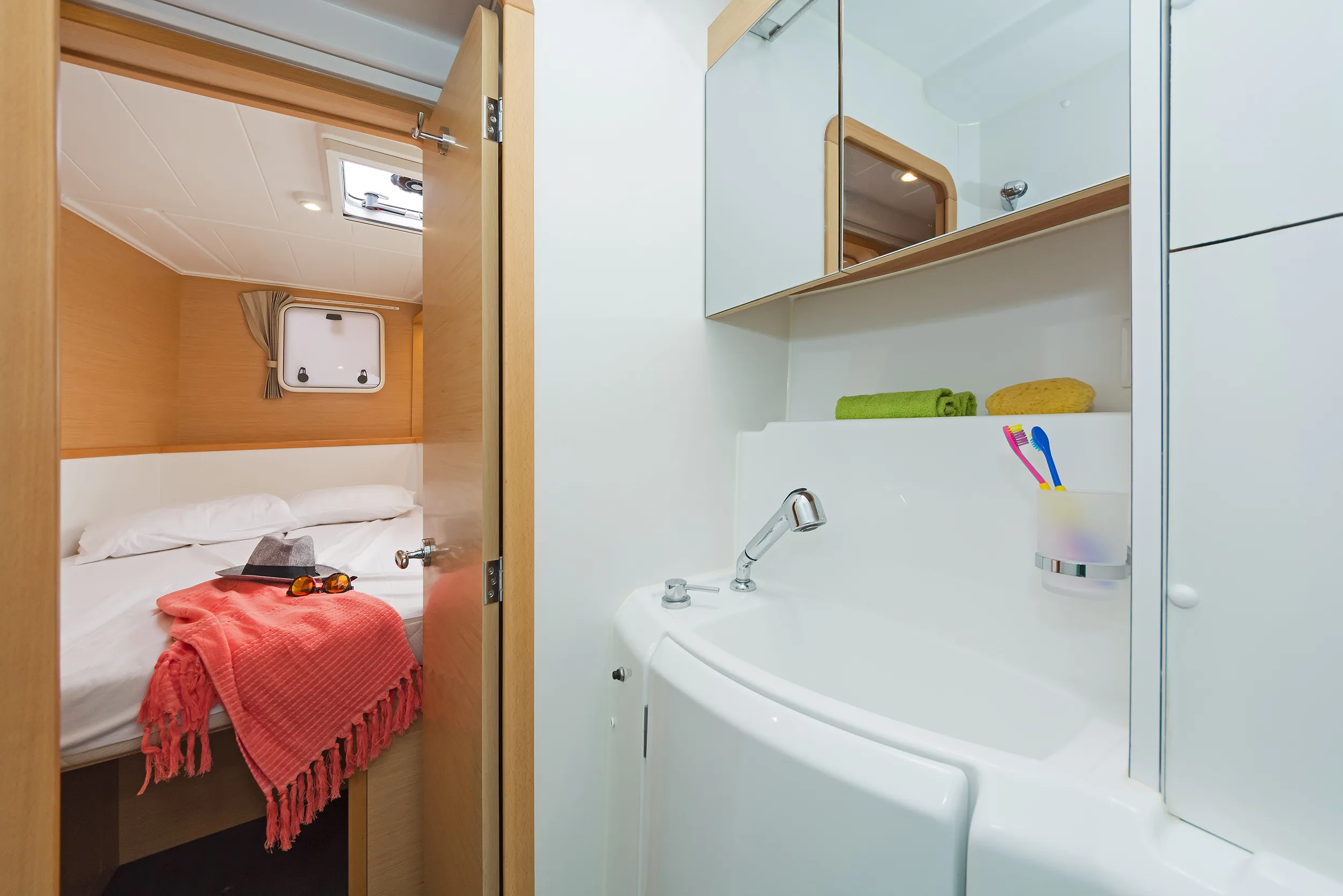 Lagoon 400 S2 Libre — фотография яхты 8