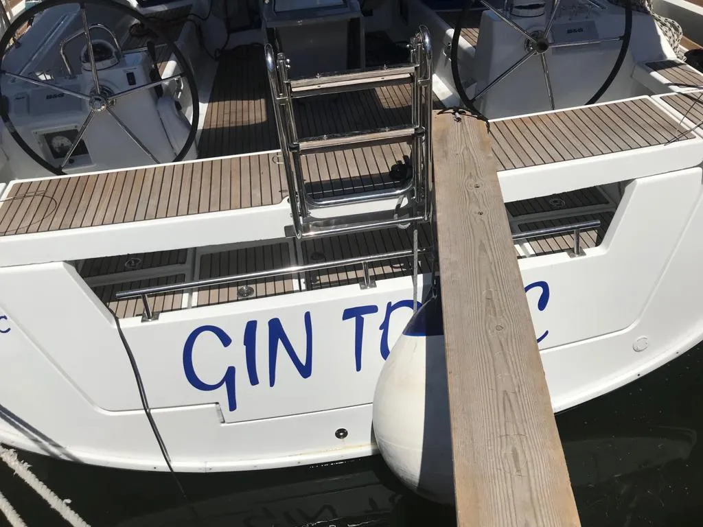 Oceanis 45 Alboran Gin Tonic (Radazul) — foto dello yacht n. 11