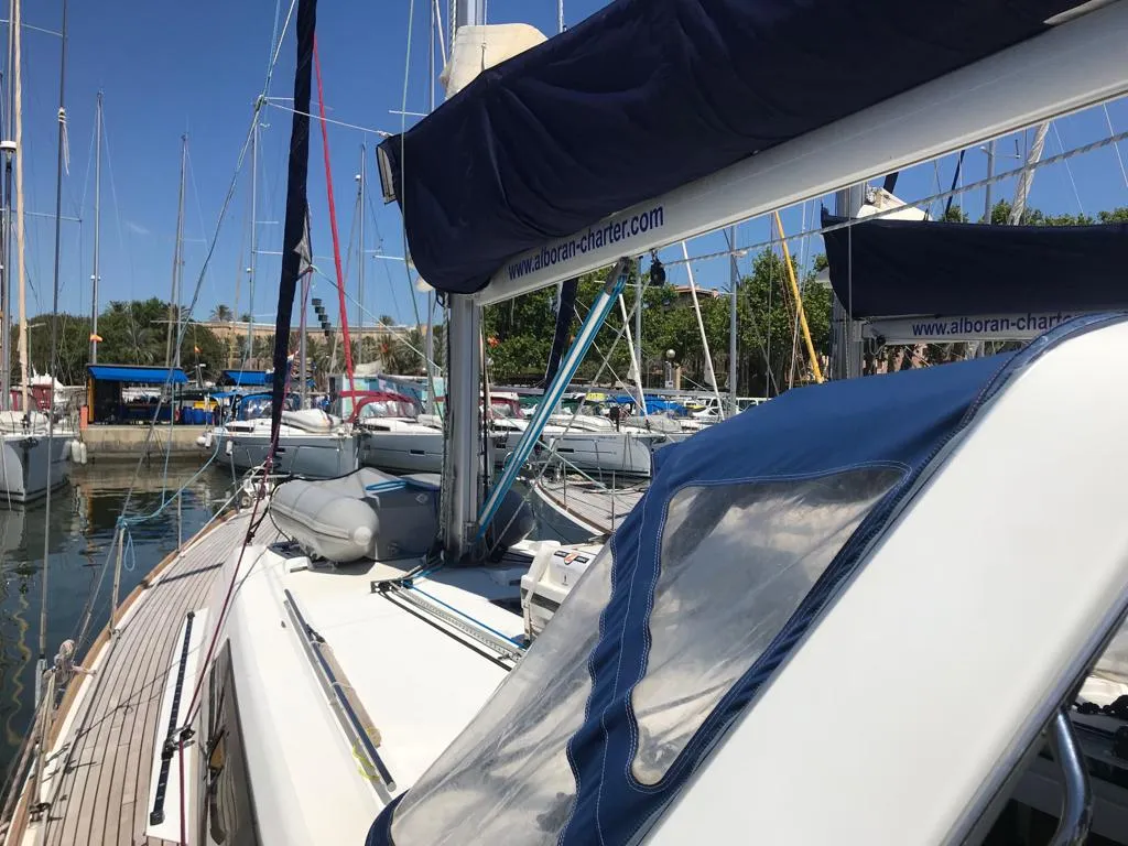 Oceanis 45 Alboran Gin Fizz (Radazul) — foto dello yacht n. 5