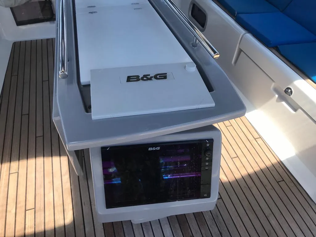 Oceanis 45 Alboran Gin Fizz (Radazul) — foto dello yacht n. 6