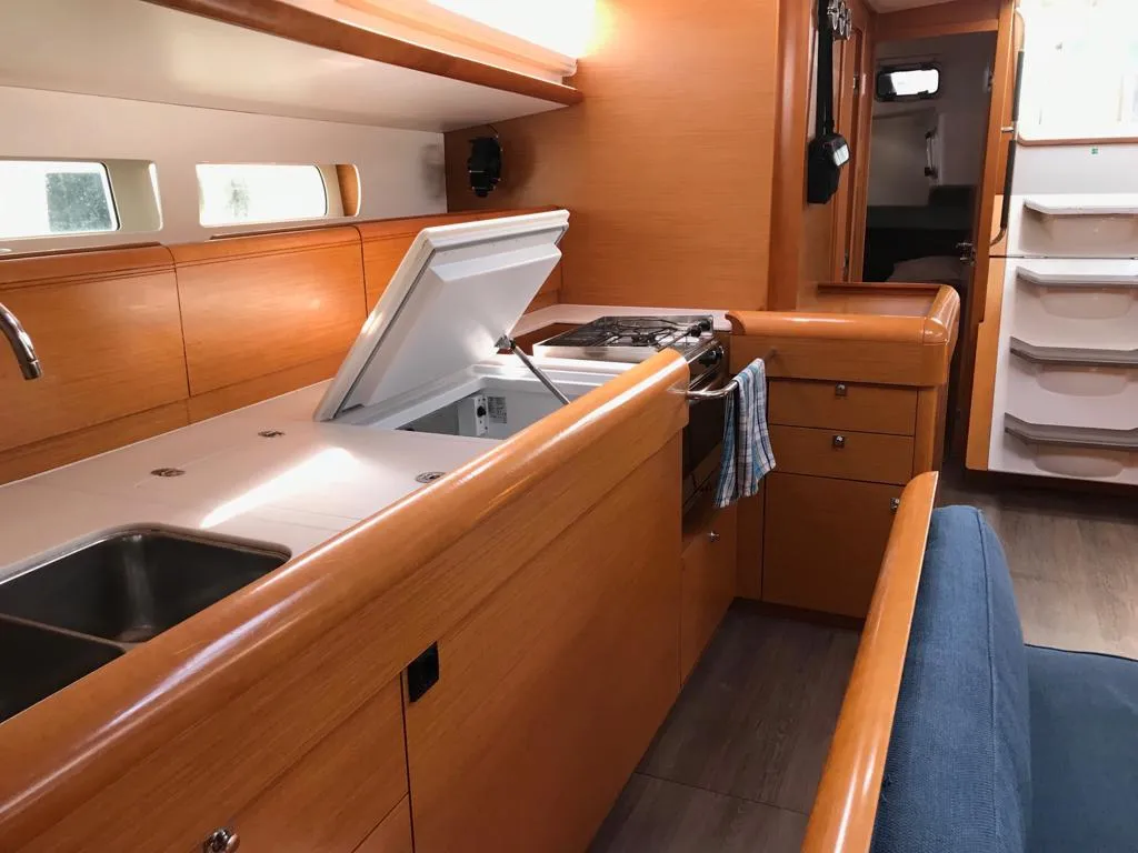 Sun Odyssey 519 Alboran Cognac (Radazul) — foto dello yacht n. 12