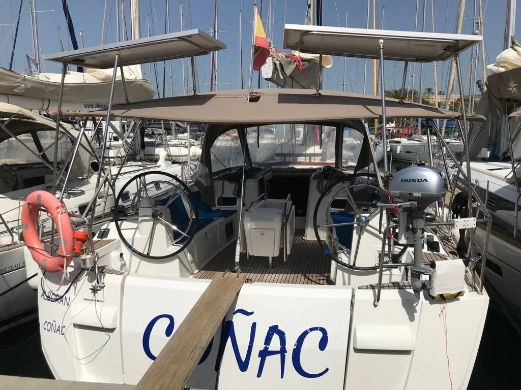 Sun Odyssey 519 Alboran Cognac (Radazul) — foto dello yacht n. 1