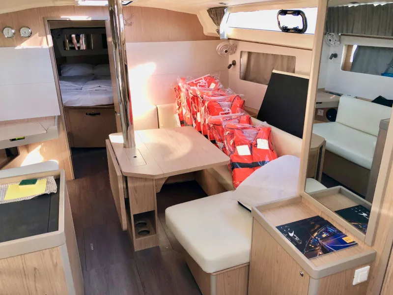 Oceanis 41.1 Honey — foto dello yacht n. 3