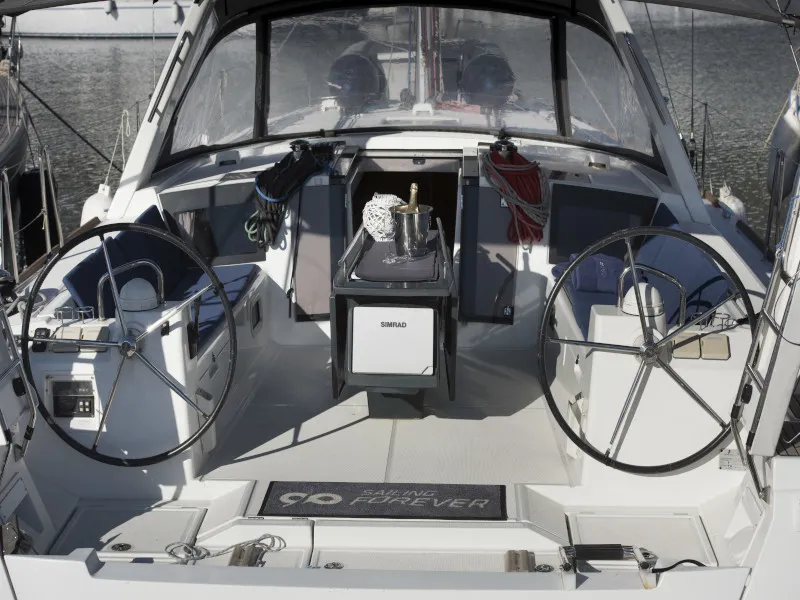 Oceanis 45 FRIDA — jahtikuva 5