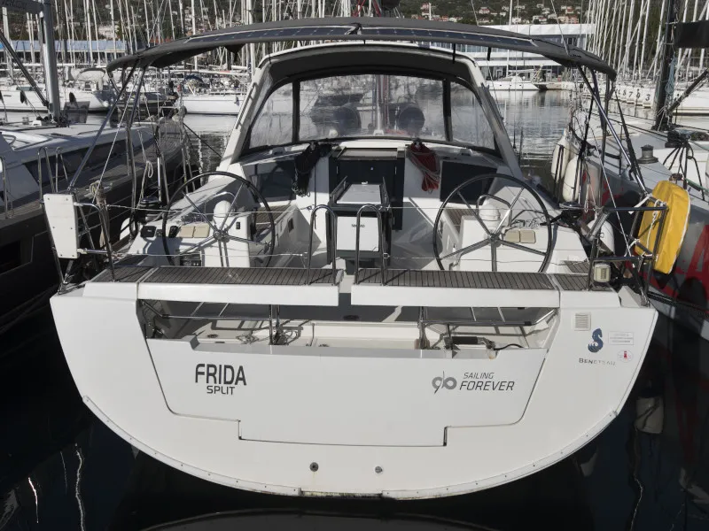 Oceanis 45 FRIDA — jahtikuva 2