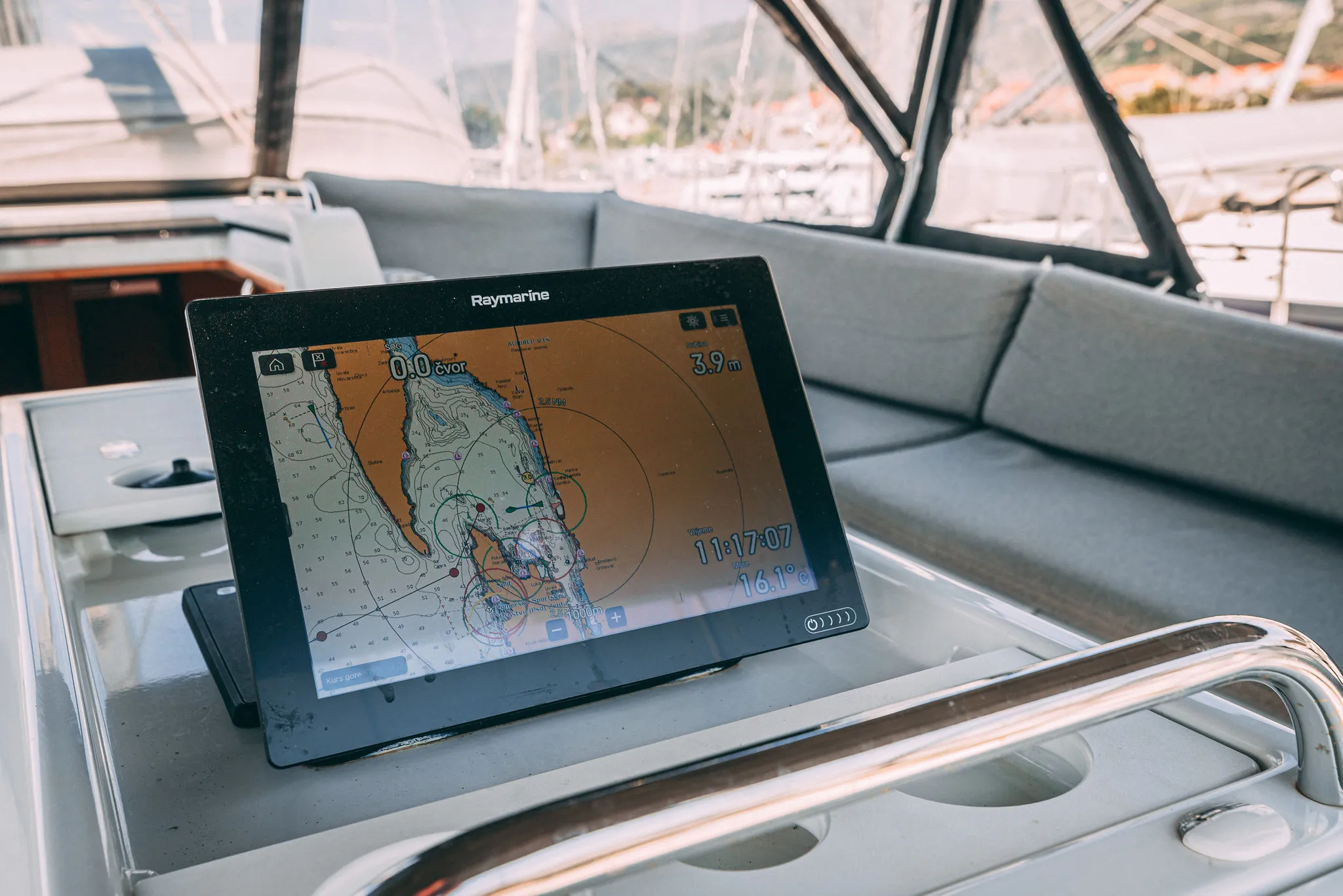 Jeanneau 54 Il Gatto — yacht photo 24