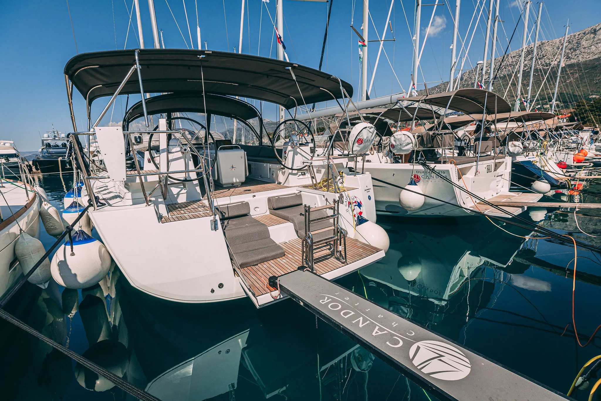 Jeanneau 54 Il Gatto — yacht photo 42