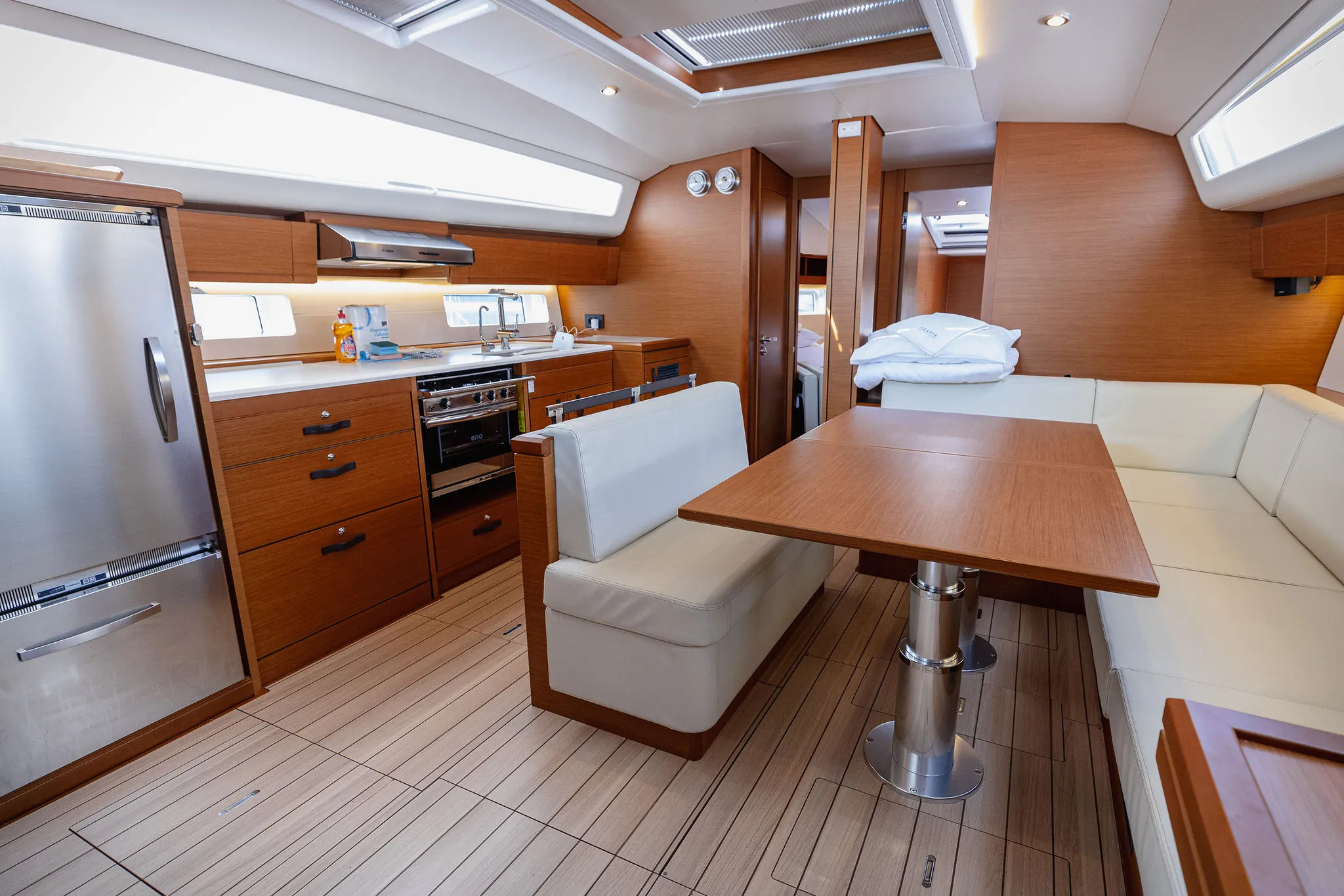 Jeanneau 54 Il Gatto — yacht photo 6