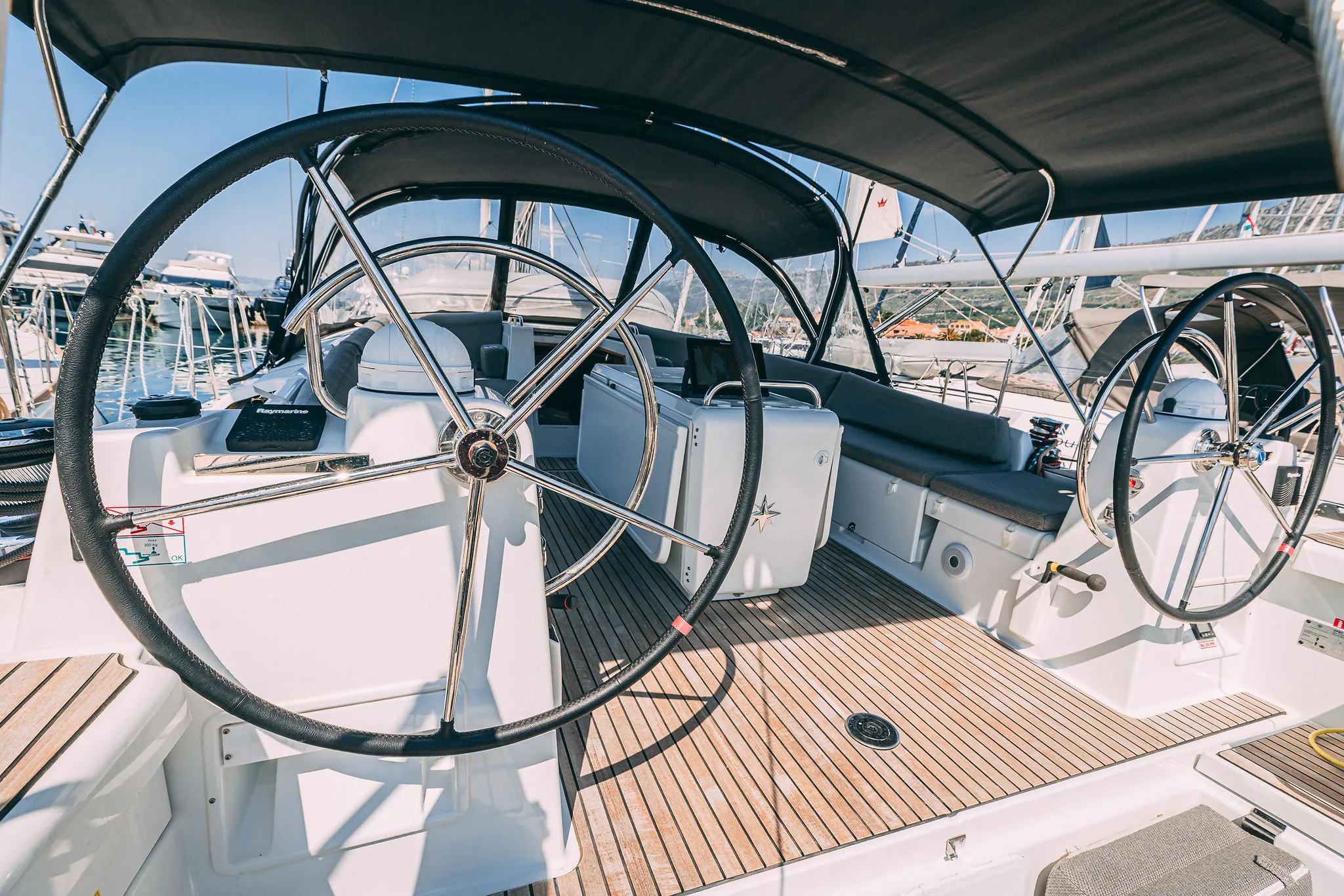 Jeanneau 54 Il Gatto — yacht photo 27