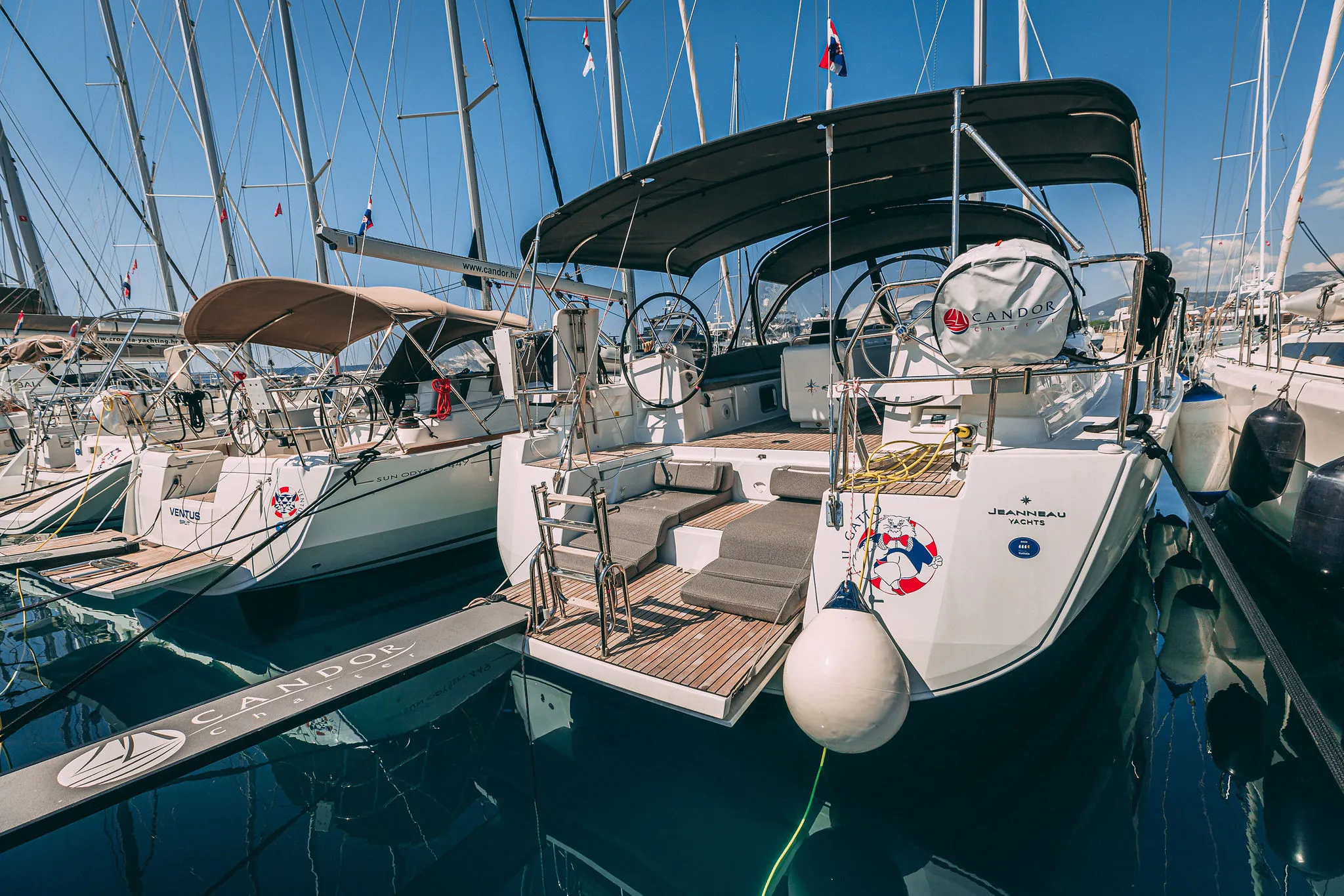 Jeanneau 54 Il Gatto — yacht photo 39