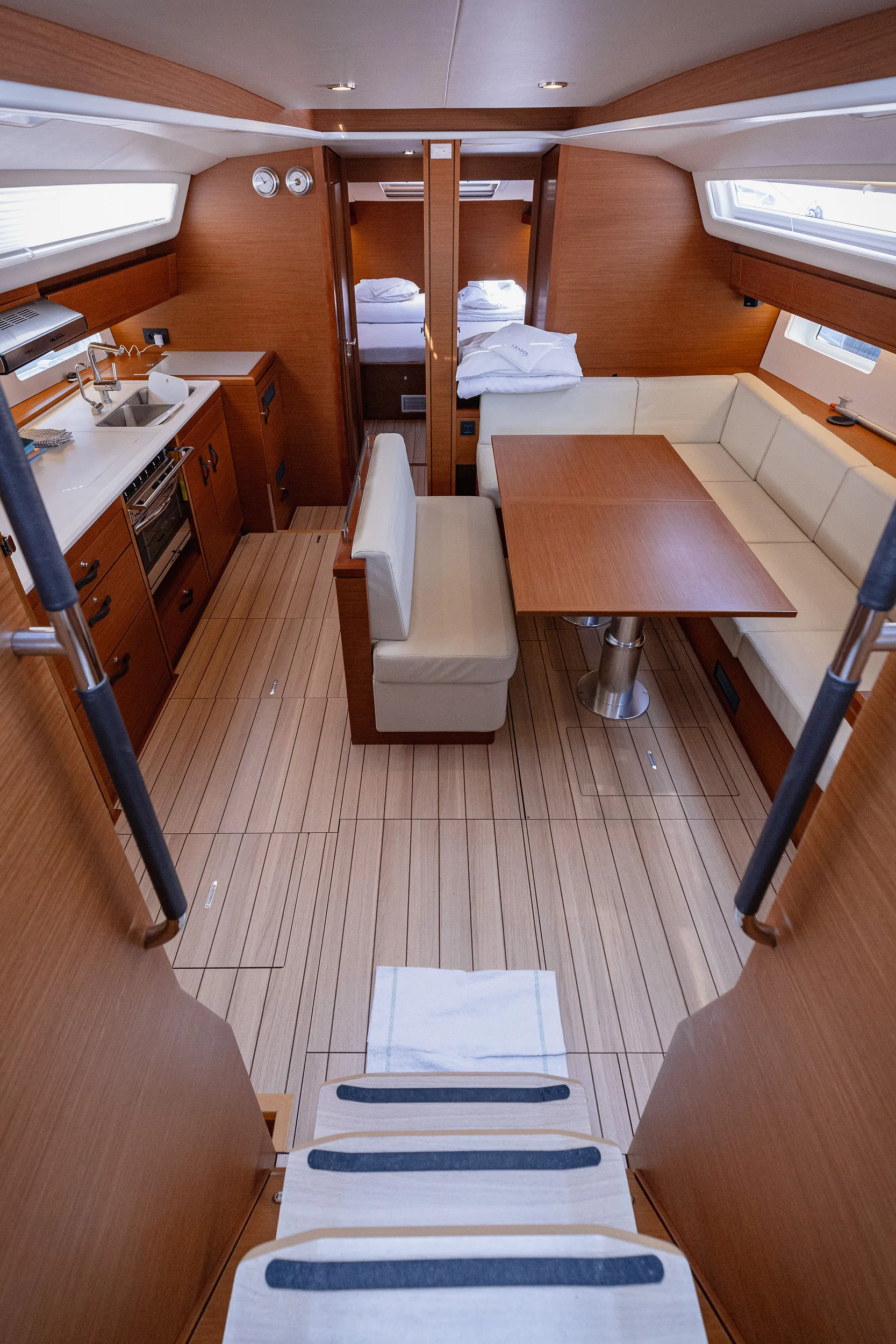 Jeanneau 54 Il Gatto — yacht photo 9