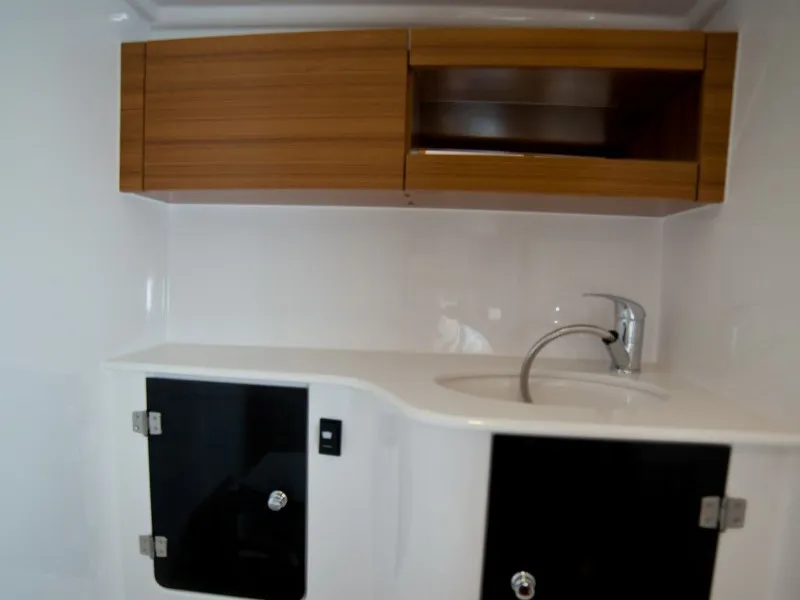 Maxus 33.1 RS Prestige WIKTORIA — yacht photo 3
