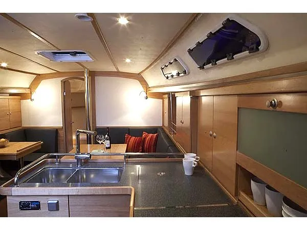Hanse 370 Sventola — yacht photo 2