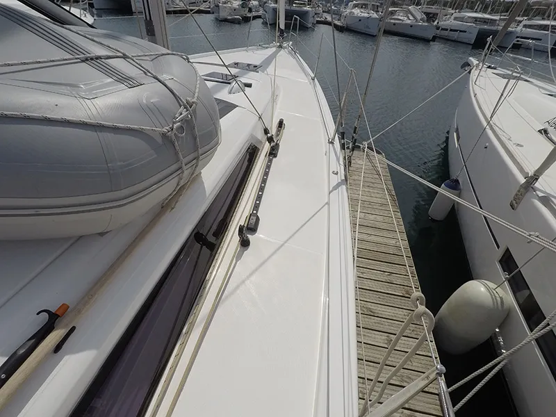 Dufour 430 Magdalena — yacht photo 4