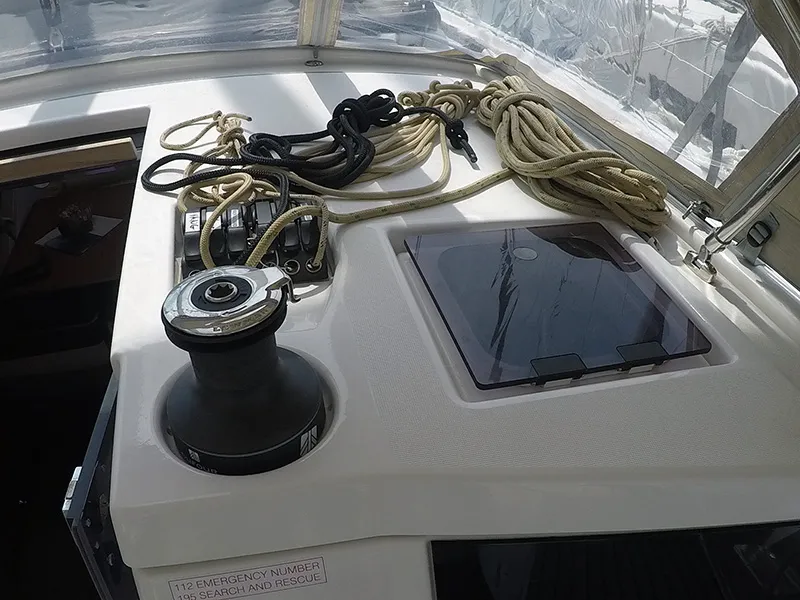 Dufour 430 Magdalena — yacht photo 12
