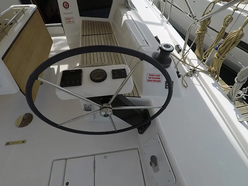 Dufour 430 Magdalena — yacht photo 27