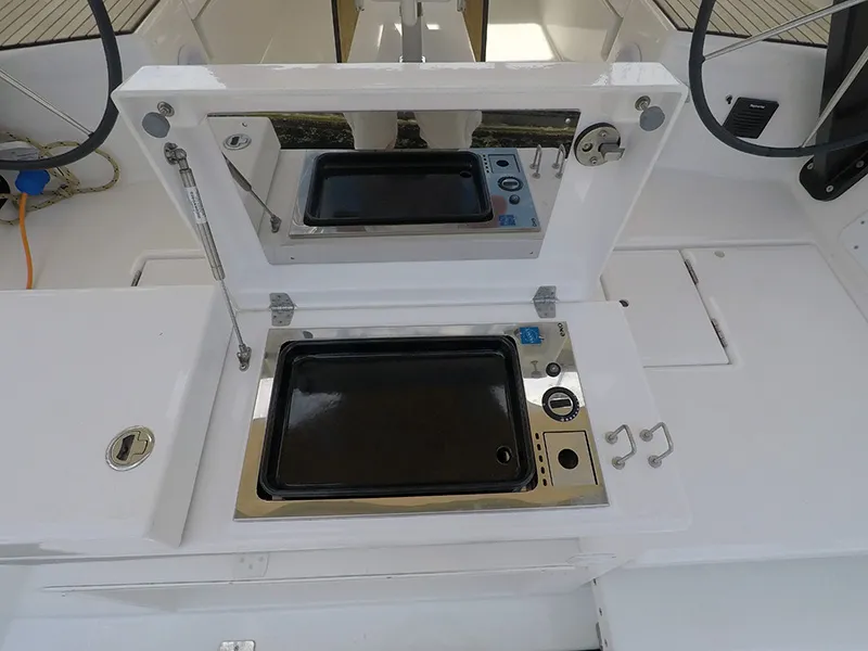 Dufour 430 Magdalena — yacht photo 9