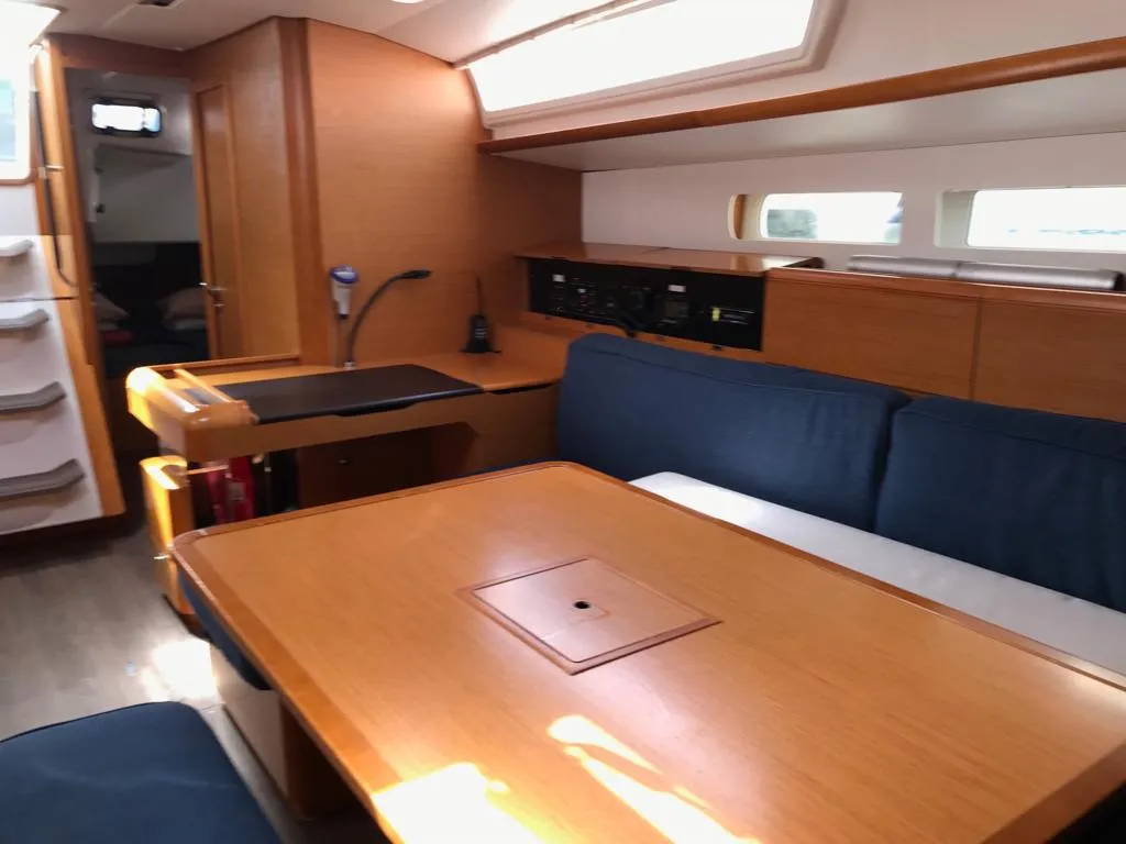 Sun Odyssey 519 Alboran Cognac (Majorca) — foto dello yacht n. 2