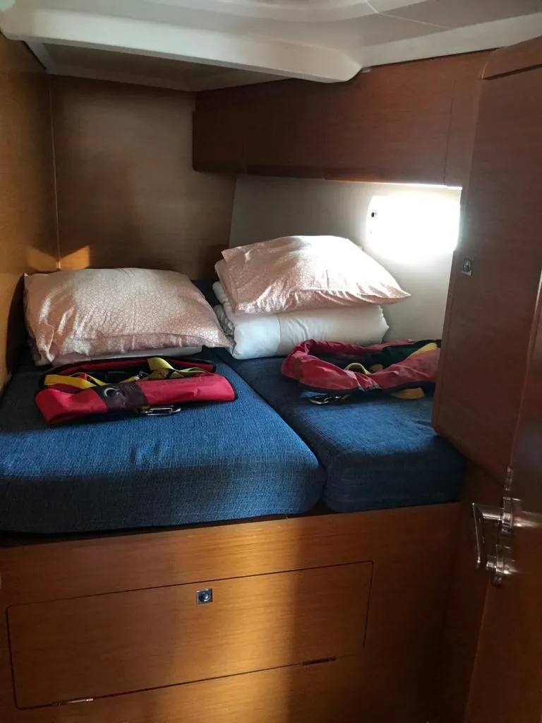 Sun Odyssey 519 Alboran Cognac (Majorca) — foto dello yacht n. 11