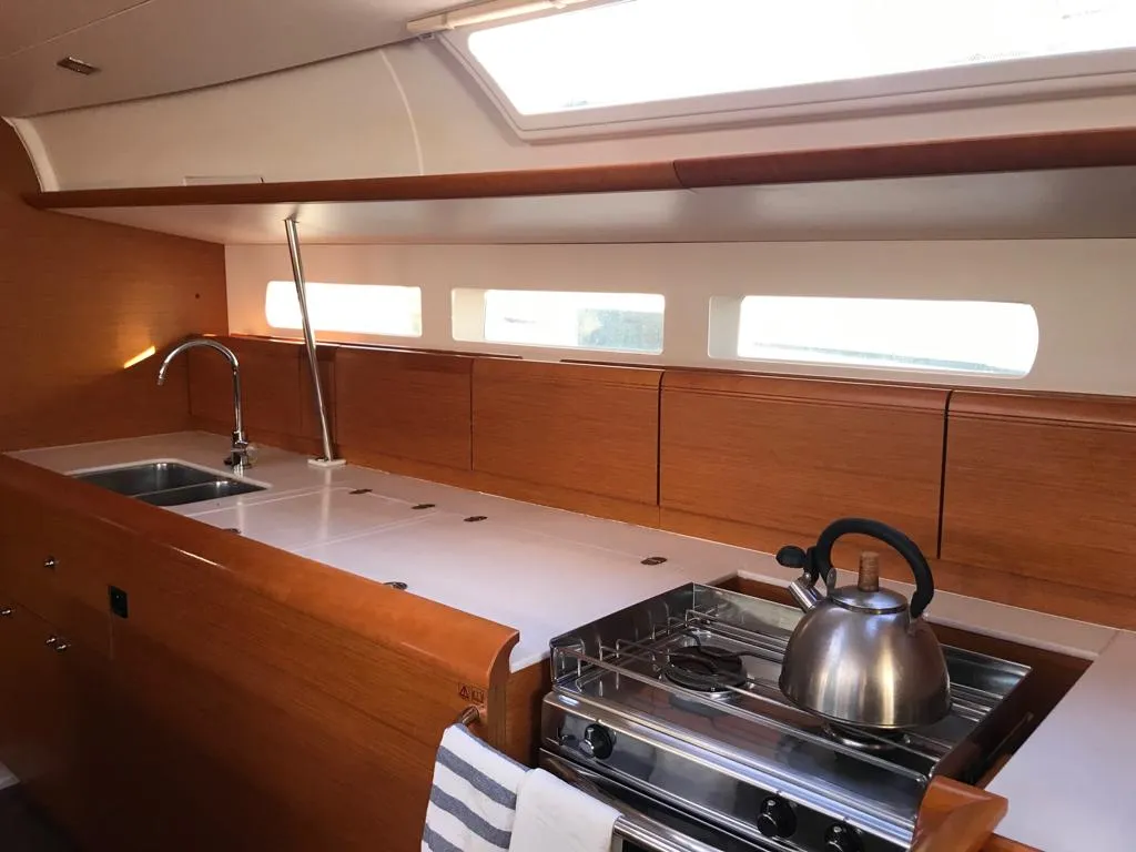 Sun Odyssey 519 Alboran Bourbon (Majorca) — foto dello yacht n. 2