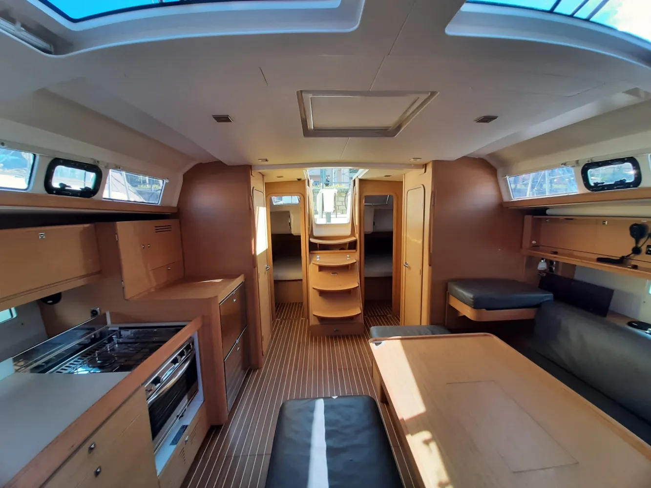 Dufour 460 Grand Large Diego — fotografia jachty 2