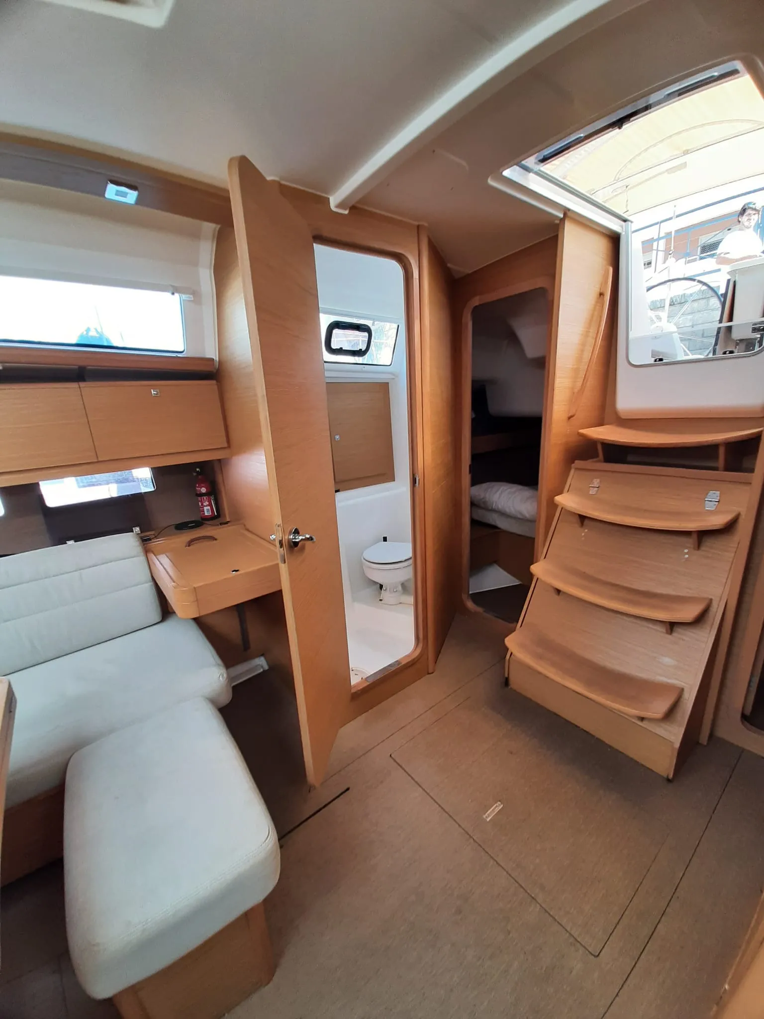 Dufour 382 Grand Large Notus — фотография яхты 9