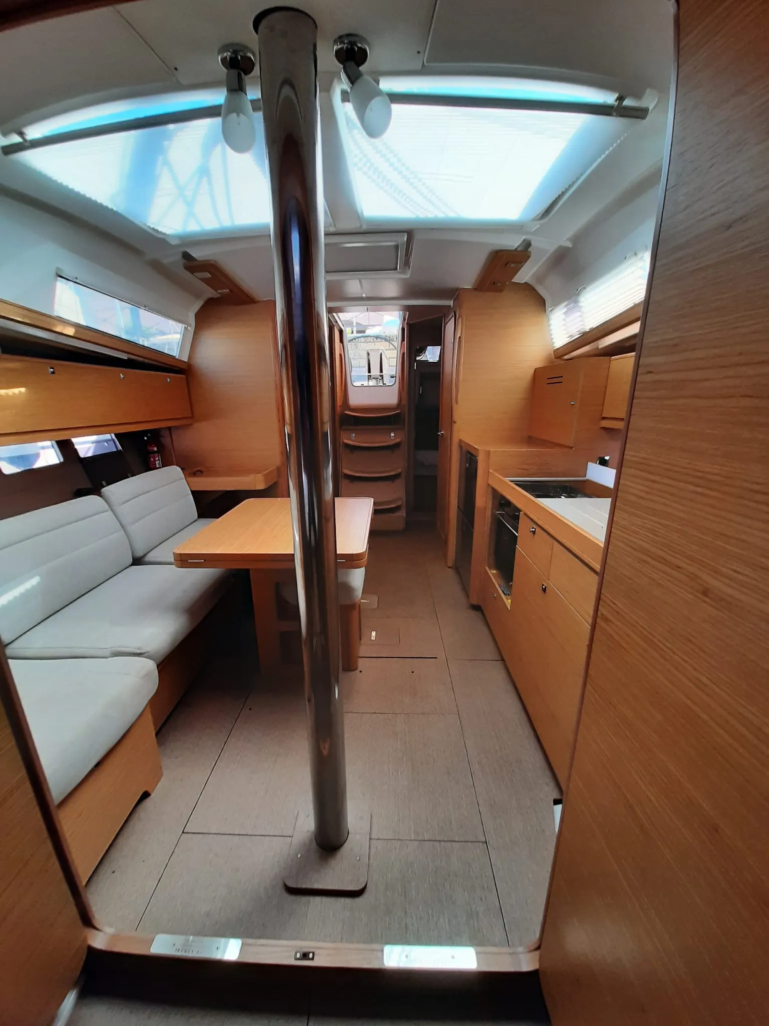 Dufour 382 Grand Large Notus — фотография яхты 3