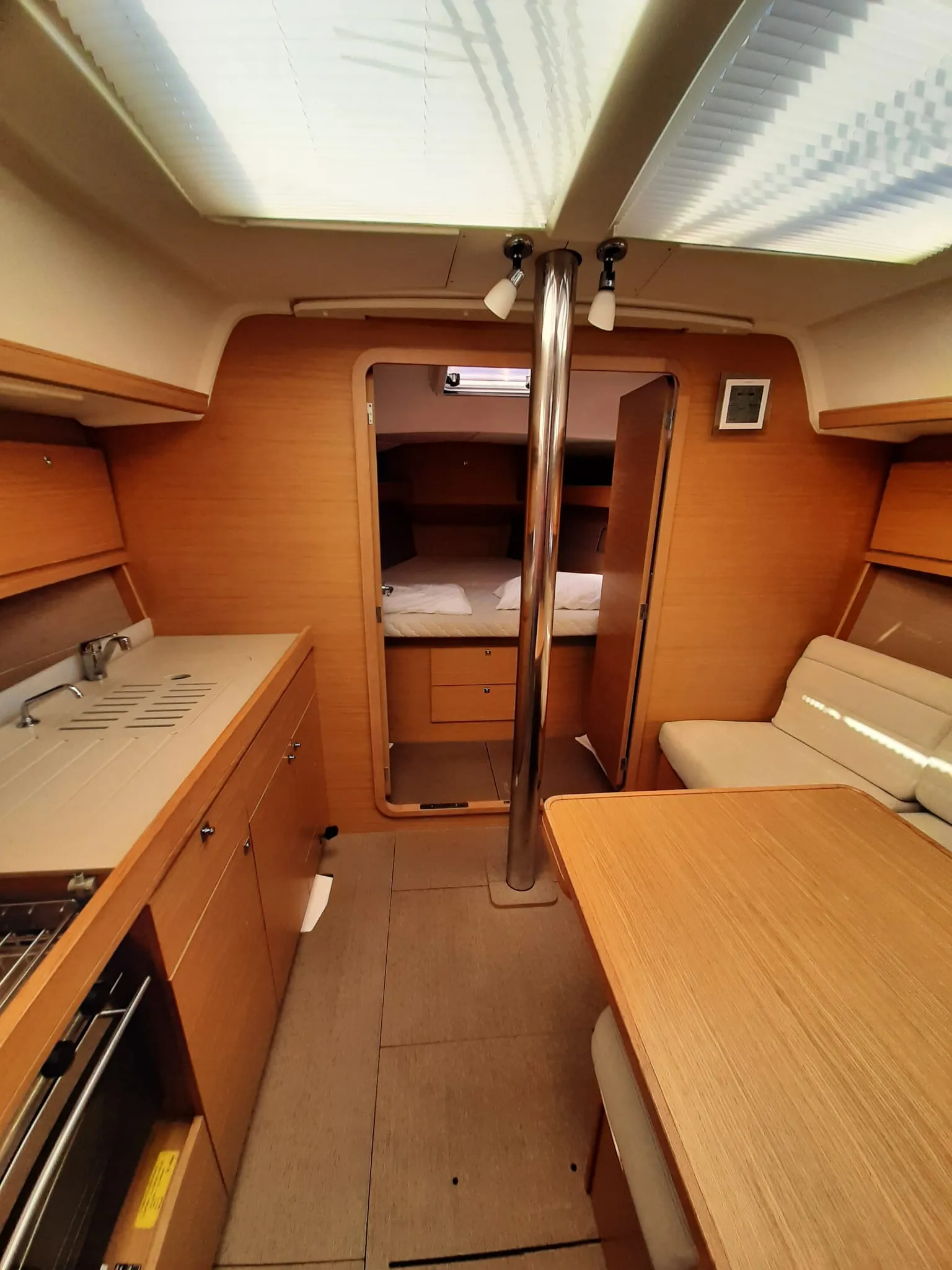 Dufour 382 Grand Large Notus — фотография яхты 6