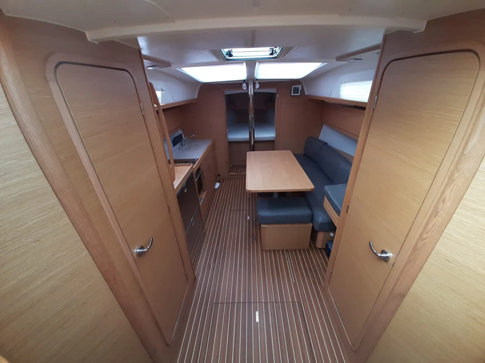 Dufour 382 Grand Large Shira — фотография яхты 3