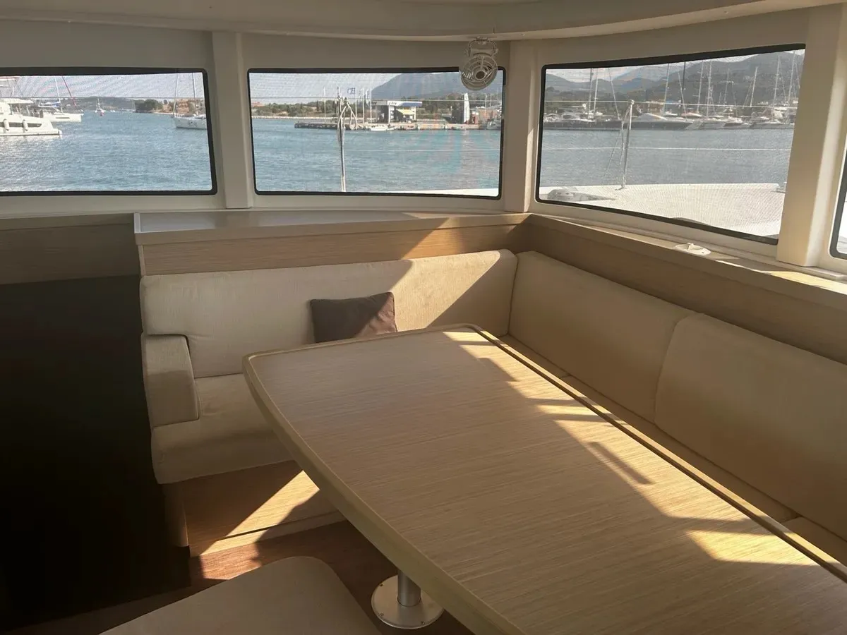 Lagoon 42 Marebella (Pax 12) — фотография яхты 5
