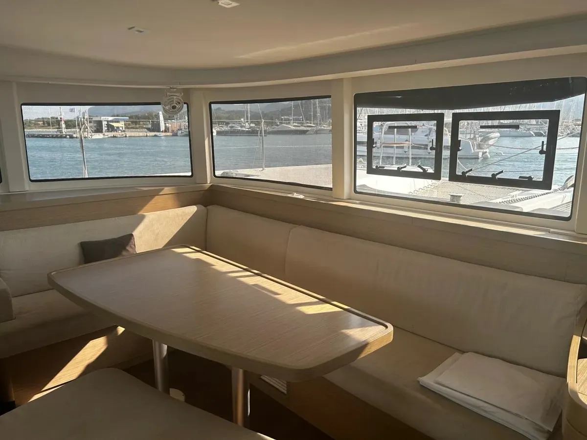 Lagoon 42 Marebella (Pax 12) — фотография яхты 26