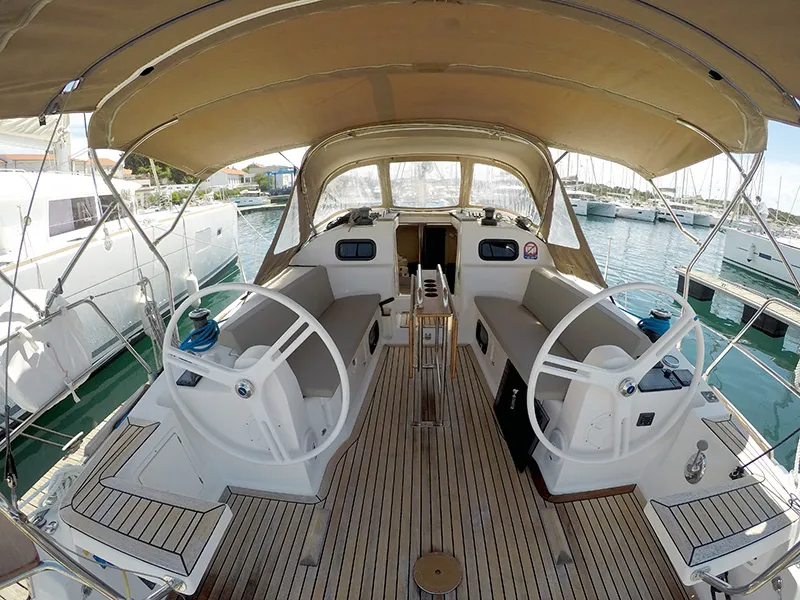Elan Impression 40 Silente — yacht photo 3