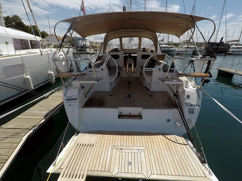 Elan Impression 40 Silente — yacht photo 4