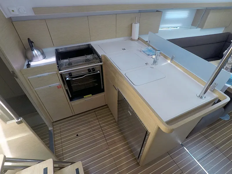 Elan Impression 40 Silente — yacht photo 19