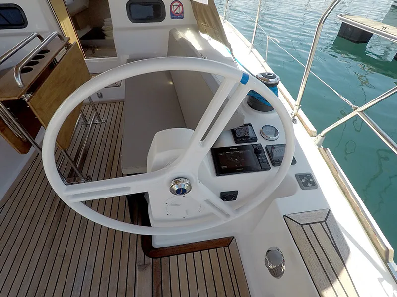 Elan Impression 40 Silente — yacht photo 13