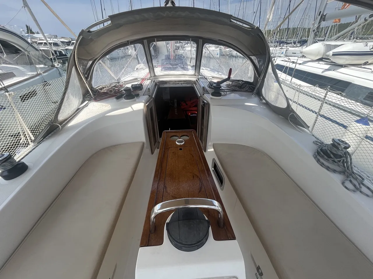 Bavaria Cruiser 34 TIKA — фотография яхты 7