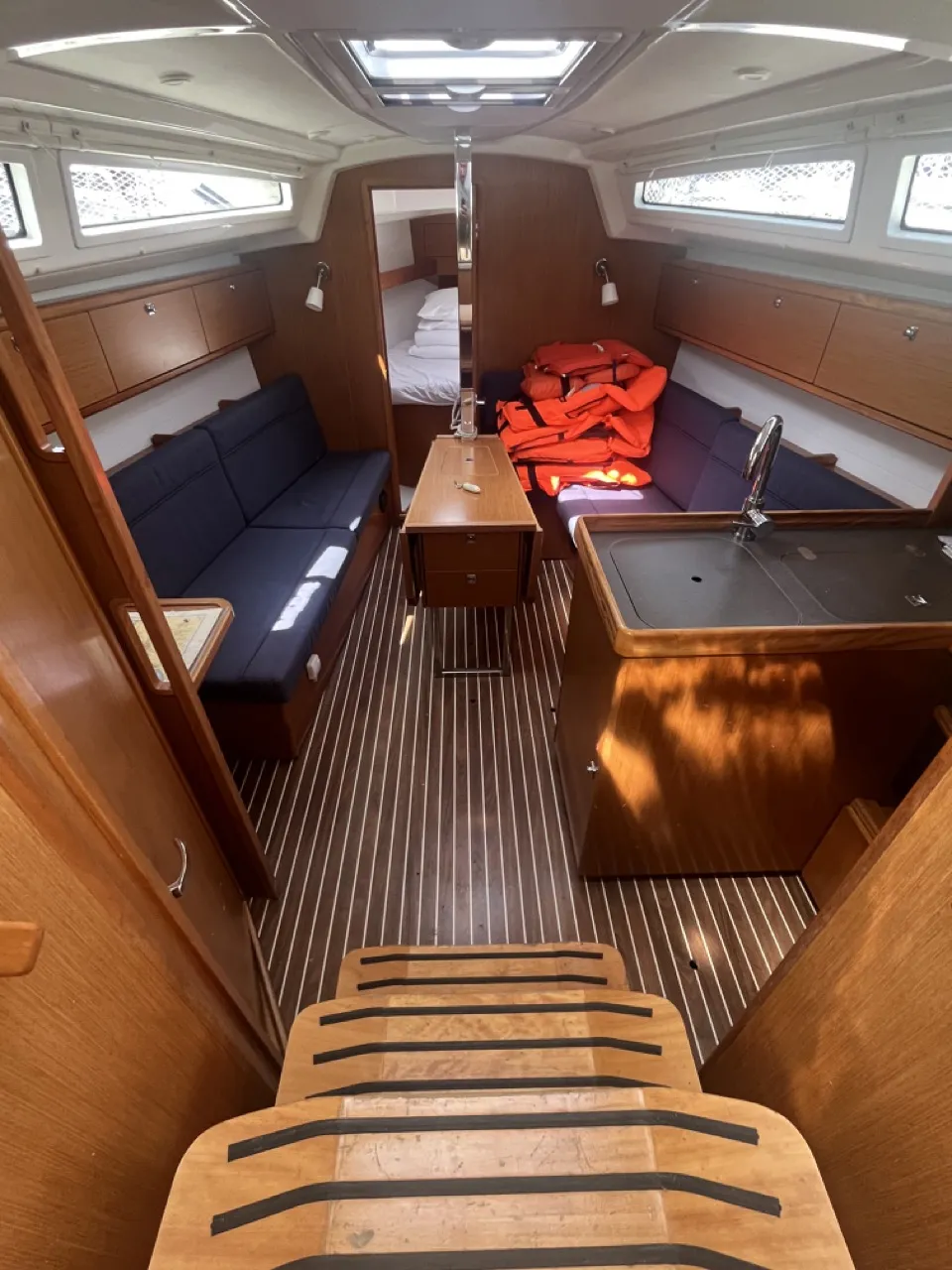 Bavaria Cruiser 34 TIKA — фотография яхты 21