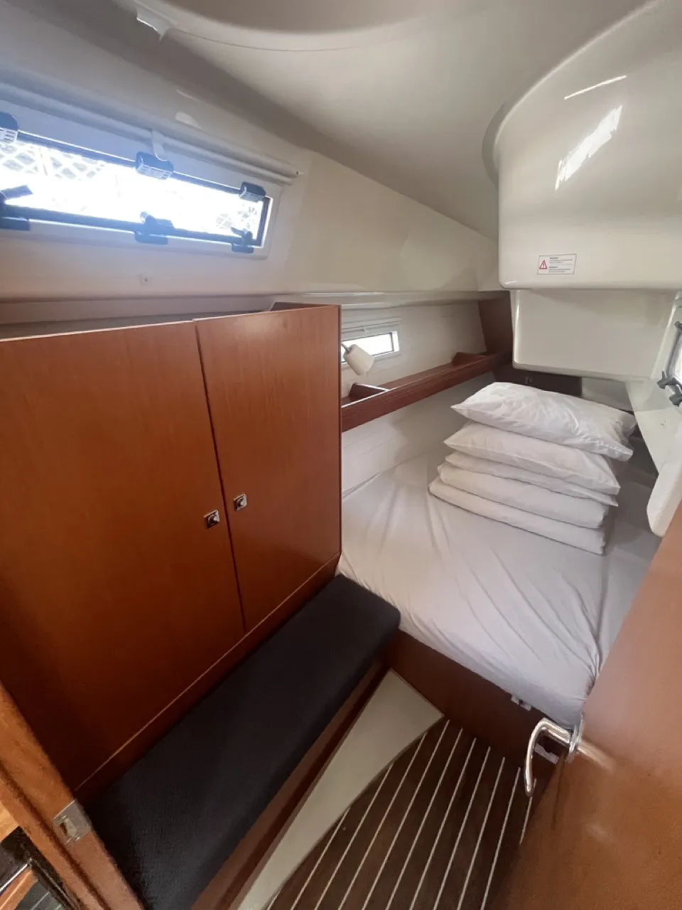 Bavaria Cruiser 34 TIKA — фотография яхты 24