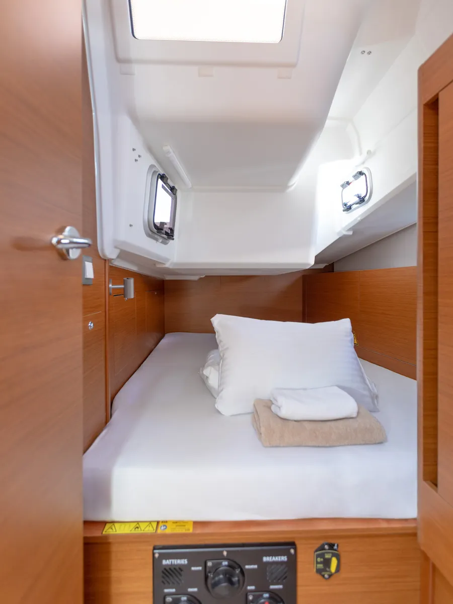 Sun Odyssey 410 OLIVER new 2025 (air condition, solar panels) — foto dello yacht n. 2