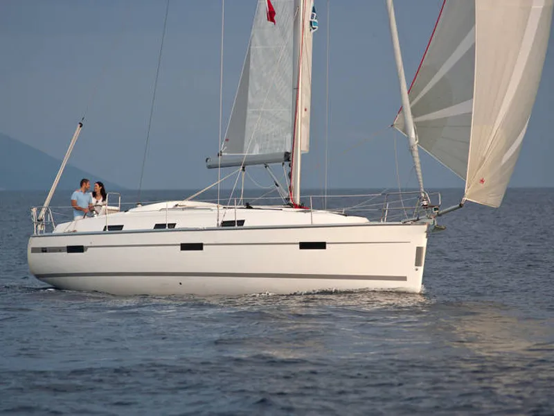 Bavaria Cruiser 36 Kathy Cool — фотография яхты 11